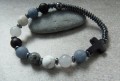 7818a różaniec z kamieni bransoletka na rękę.jpg