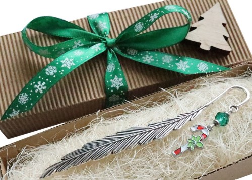 8209 ZAKŁADKA DO KSIĄŻKI ŚWIĄTECZNY PREZENT CHOINKA.jpg