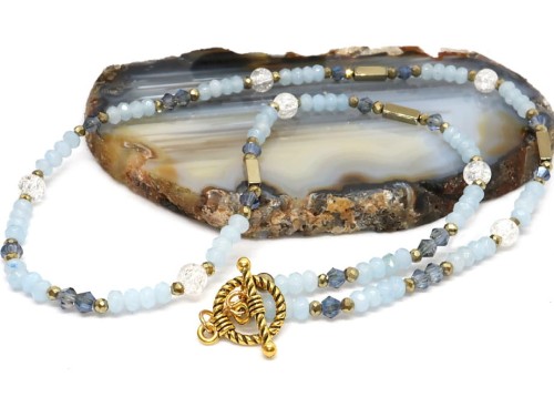 Delikatny błękitny naszyjnik z drobnych kamyczków 9182 [023]